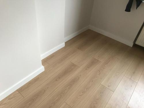 Naurel-Mese-Laminat-Derzli-Prime