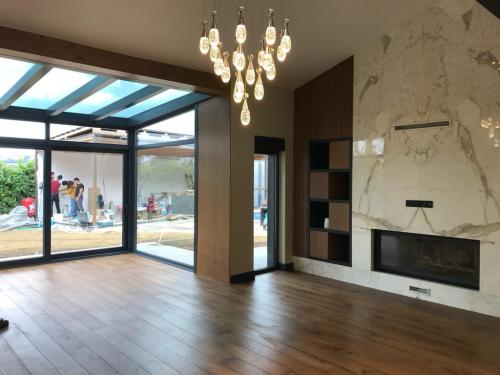 Oak-Flame-Natur-Plank-Derzli-Matt-Lacq