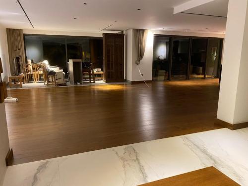 Oak-Smoked-XXL-Rustic-Palnk-Matt-Lacq-Parke