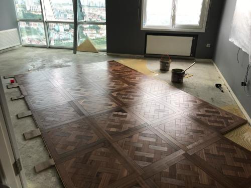 American-Walnut-Marquetry-Versallies-Matt-Lacq (1)